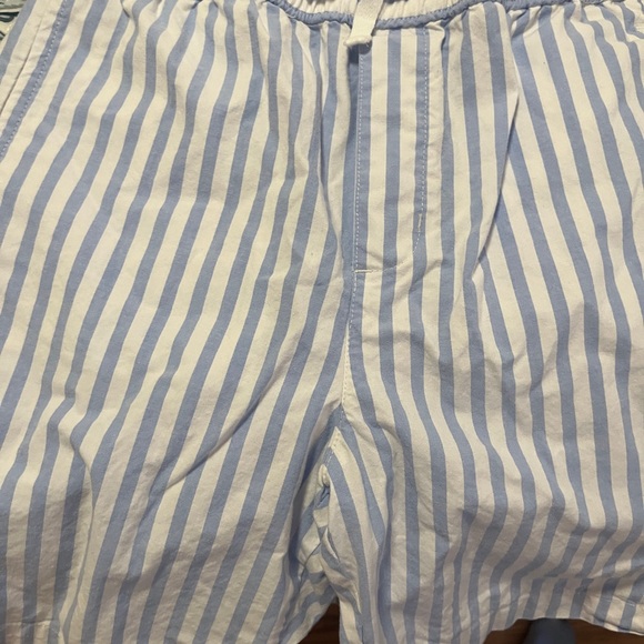 LOT OF 4! Boys shorts Polo, Janie and Jack and Vineyard Vines! Like new ⭐️ - Picture 7 of 10